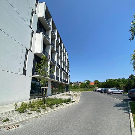 Apartament Wroclaw-Lotnisko ภายนอก รูปภาพ