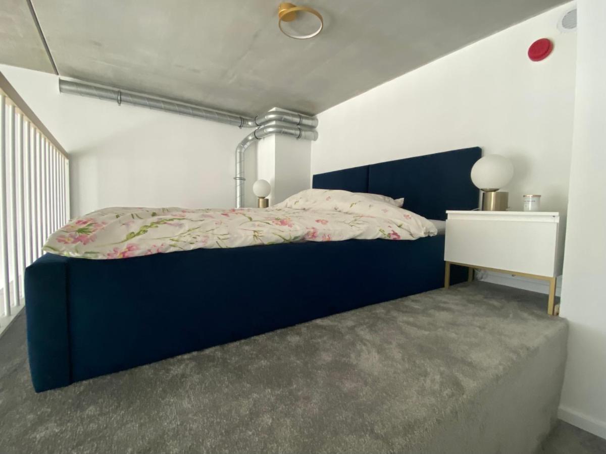 Apartament Wroclaw-Lotnisko ภายนอก รูปภาพ