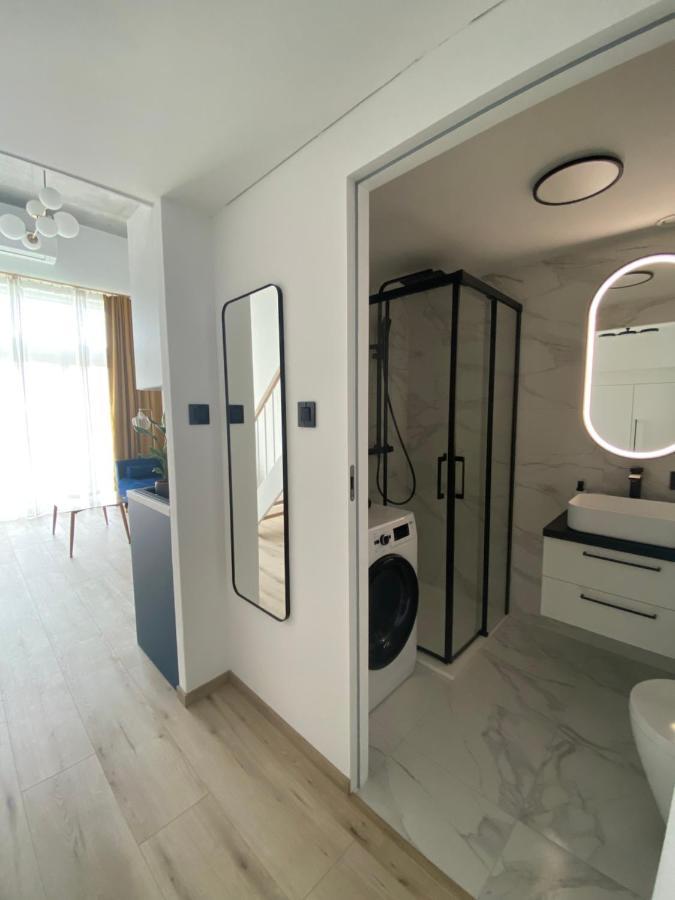 Apartament Wroclaw-Lotnisko ภายนอก รูปภาพ