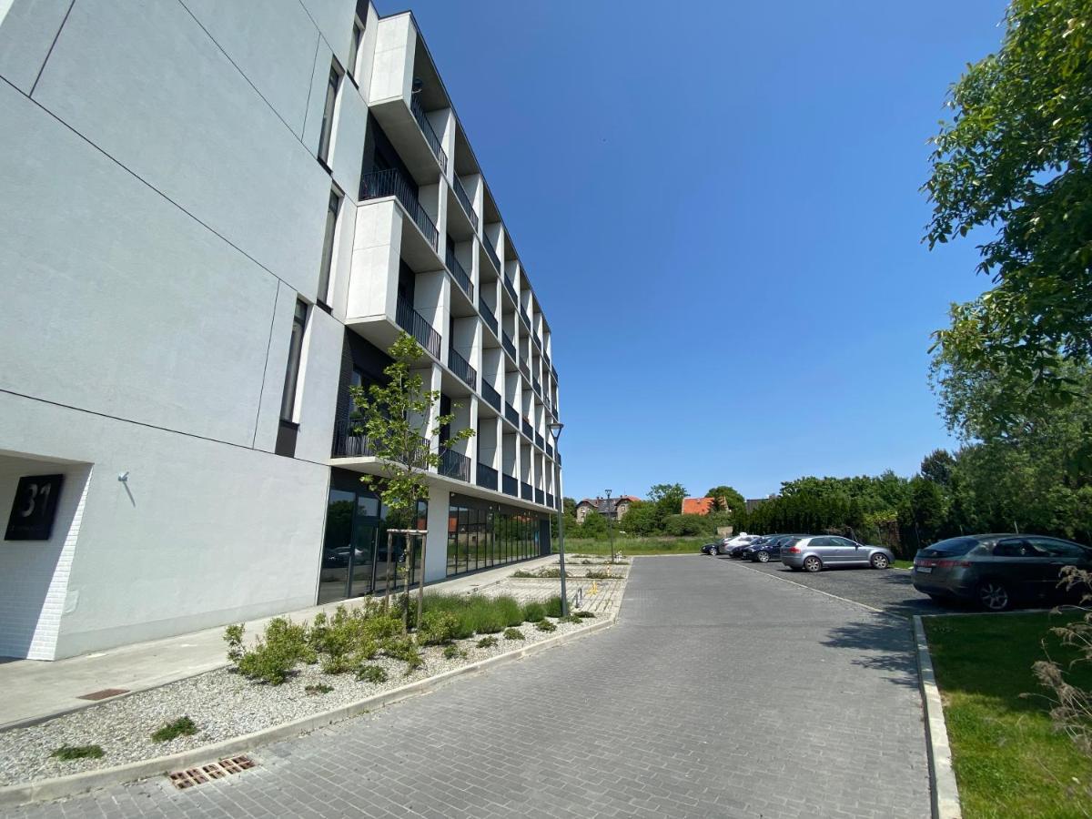 Apartament Wroclaw-Lotnisko ภายนอก รูปภาพ